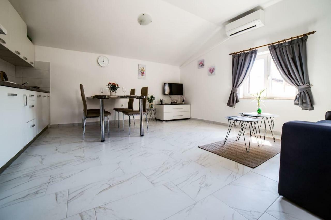 Apartment Podini Brsec Exterior photo